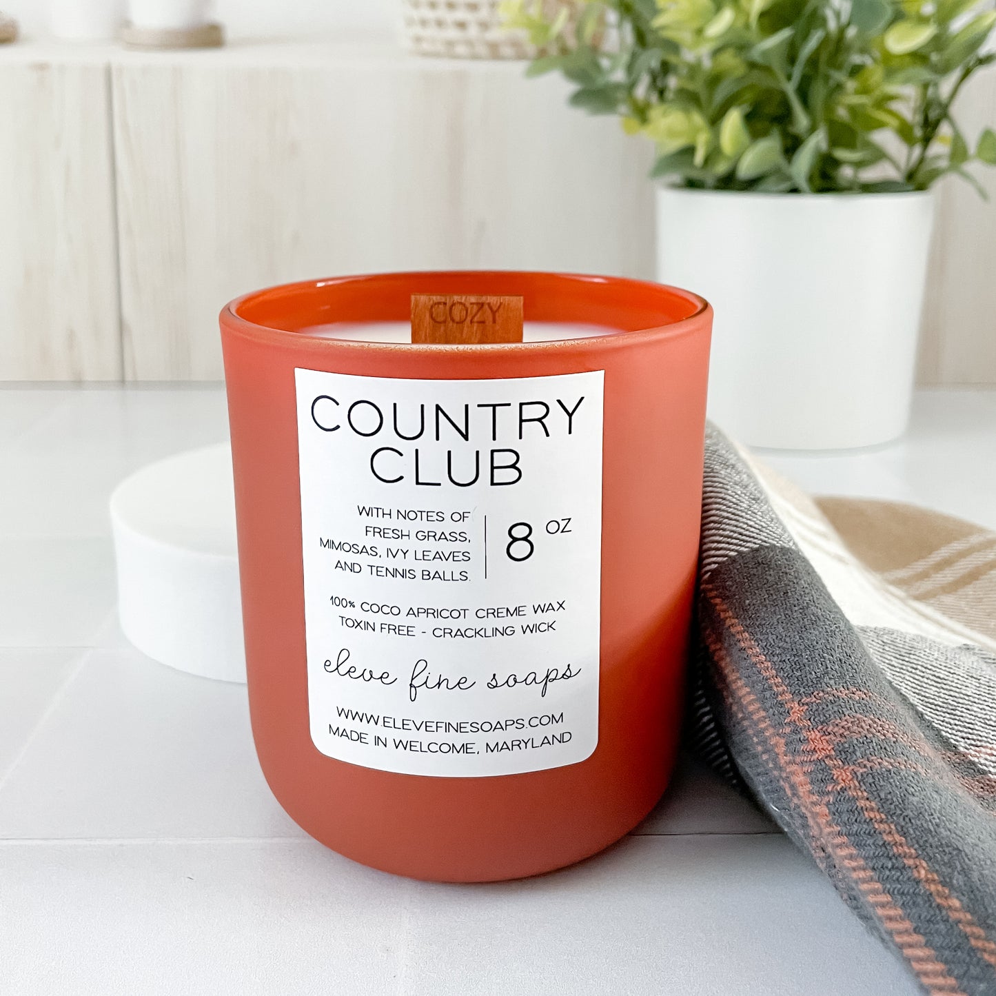 Country Club Coco Apricot Creme Candle