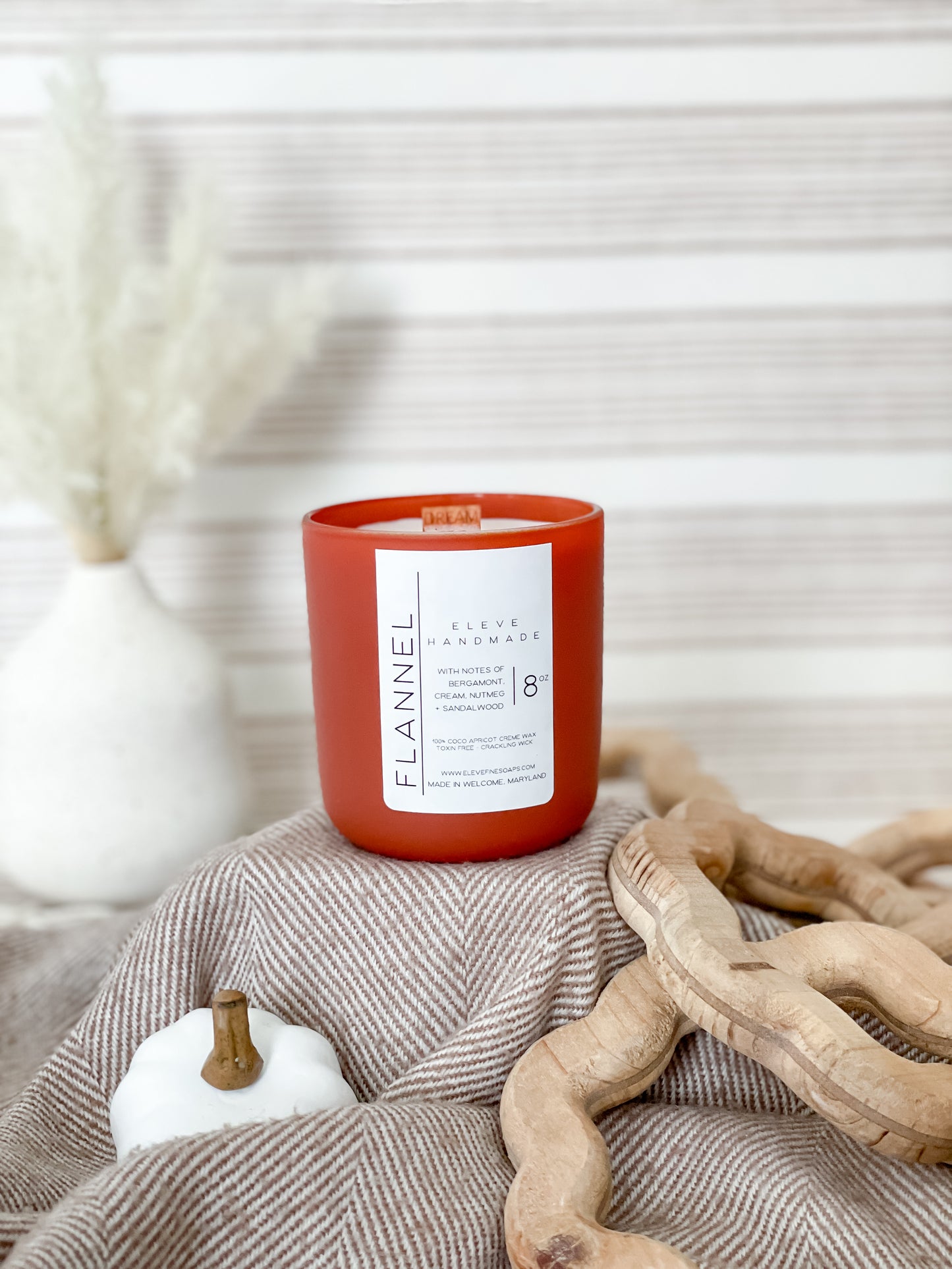 Flannel Coco Apricot Creme Candle